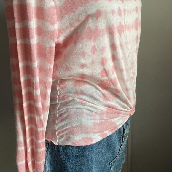 VS PINK NWOT GIRLFRIEND TWIST FRONT TIE DYE LONG SLEEVE CROPPED TEE - Picture 8 of 10
